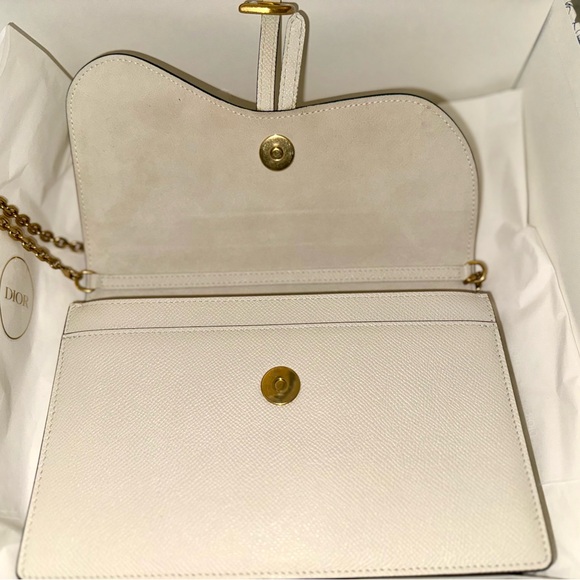Dior Saddle Pouch. - Picture 7 of 9